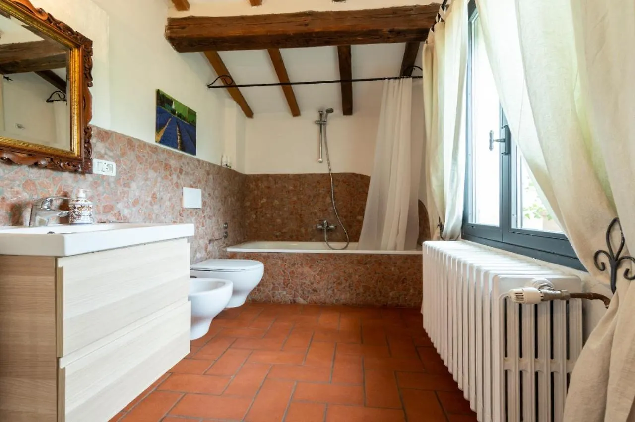 B&B Podere Calvanella San Clemente  San Clemente (Bologna)